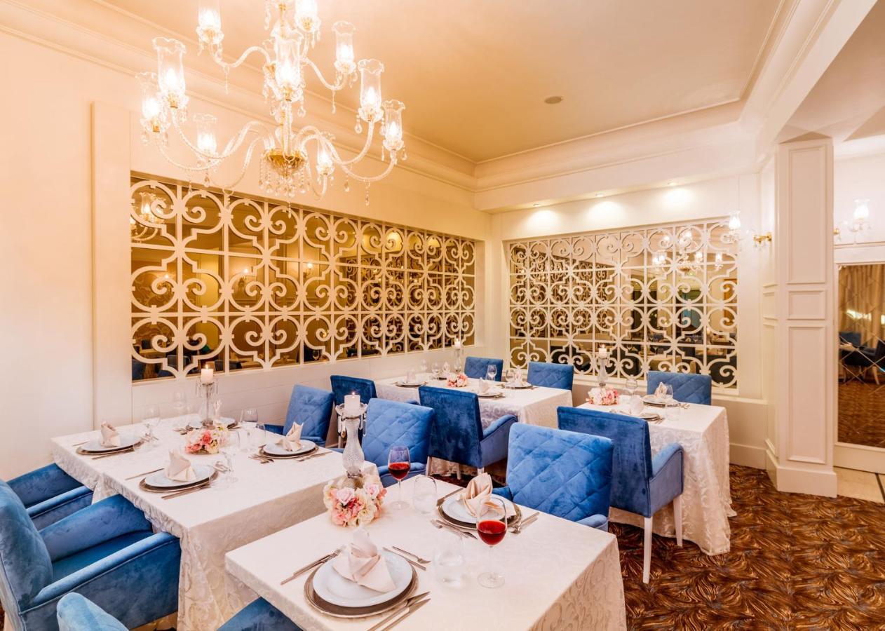 Vuni Palace Luxury Resort & Beach & Casino 凯里尼亚 外观 照片