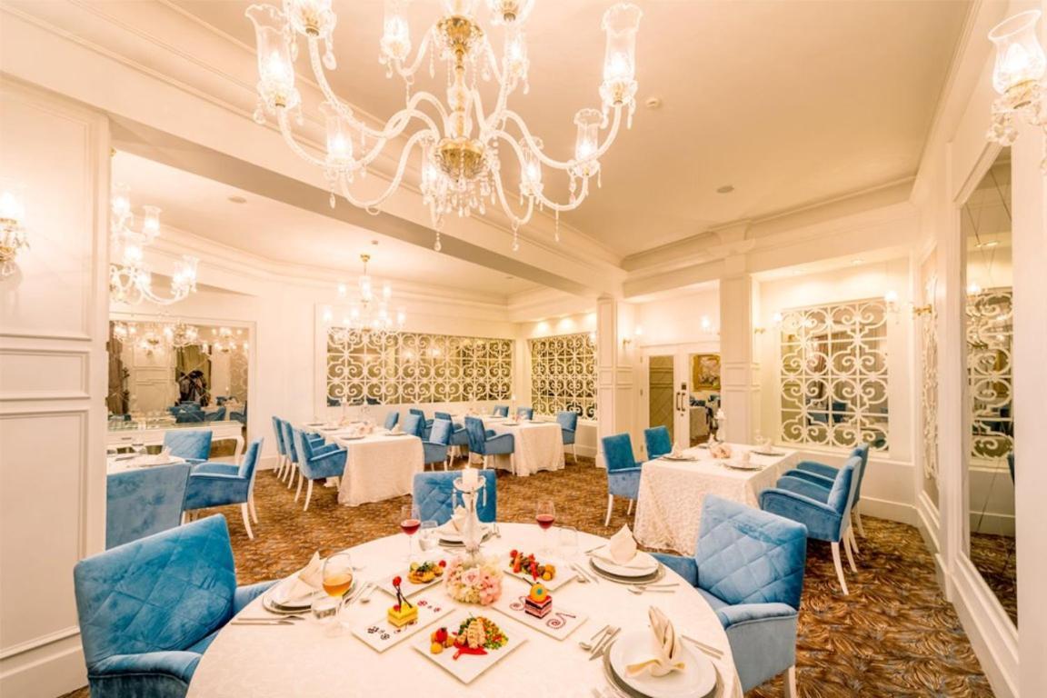Vuni Palace Luxury Resort & Beach & Casino 凯里尼亚 外观 照片