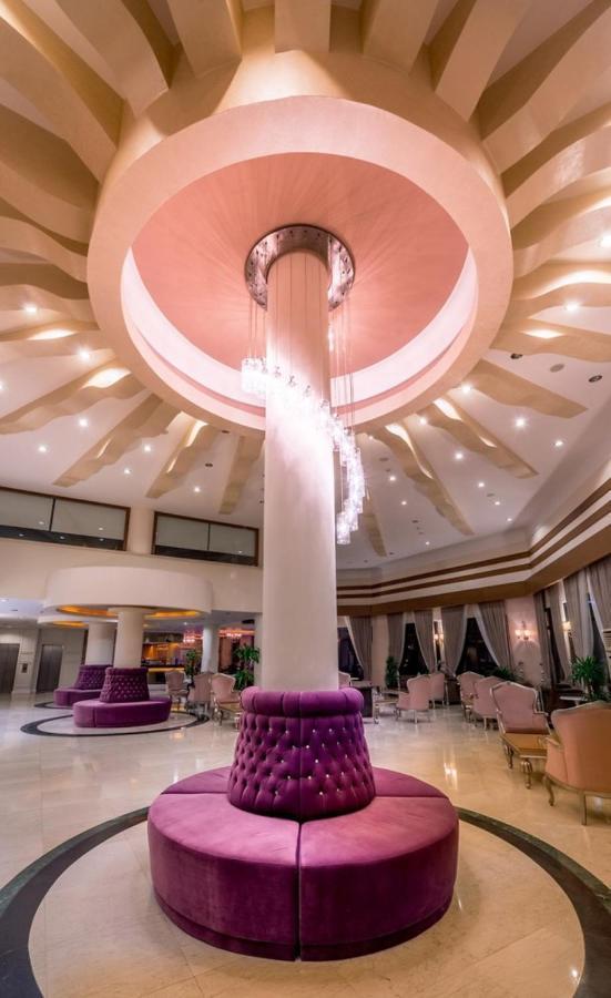 Vuni Palace Luxury Resort & Beach & Casino 凯里尼亚 外观 照片