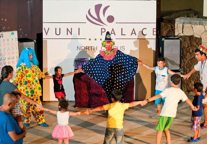 Vuni Palace Luxury Resort & Beach & Casino 凯里尼亚 外观 照片
